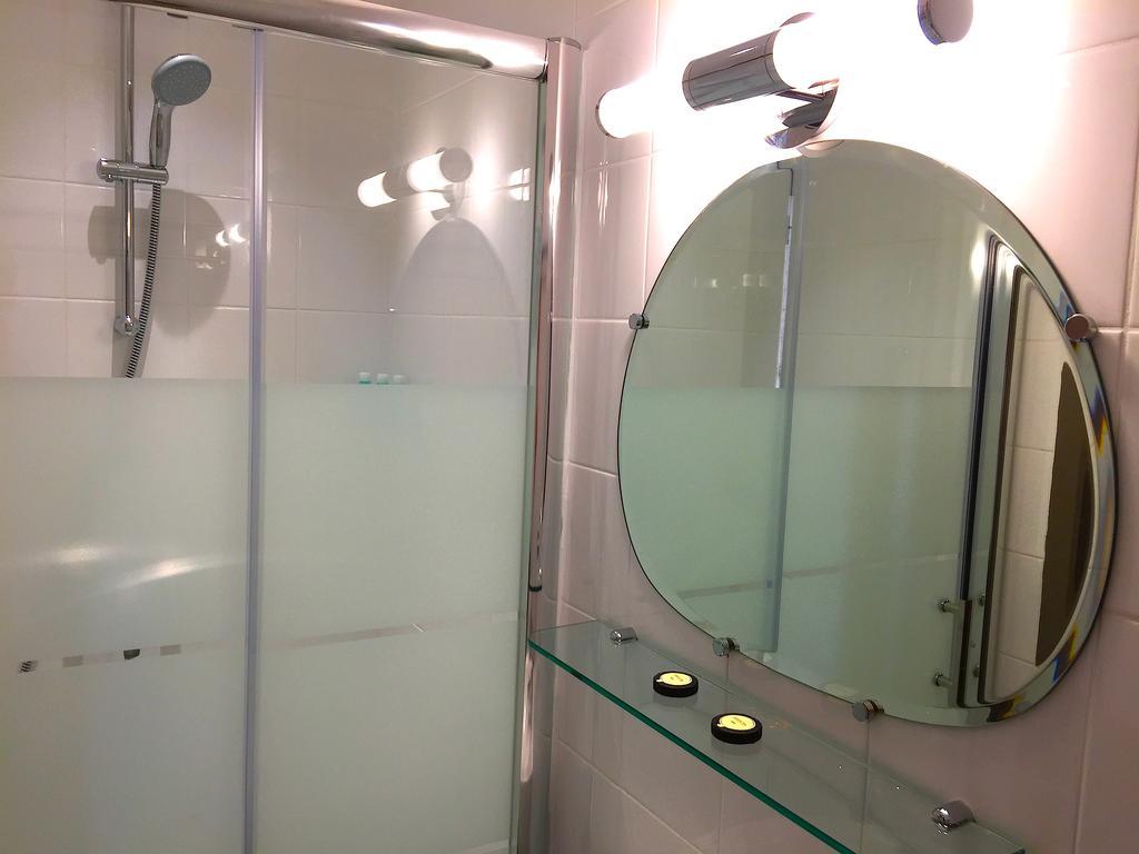 L'Estaminet Hotel Mazille Стая снимка